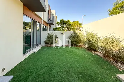 Close to Pool | Vacant | Single Row | White Goods