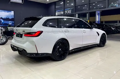 2025 BMW M3 photo 8