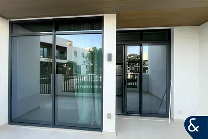 Modern Living | Private Garden | Vacant June