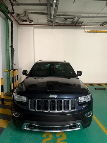 Jeep Grand Cherokee Limited 2015 | American Specs | Perfect Condition
