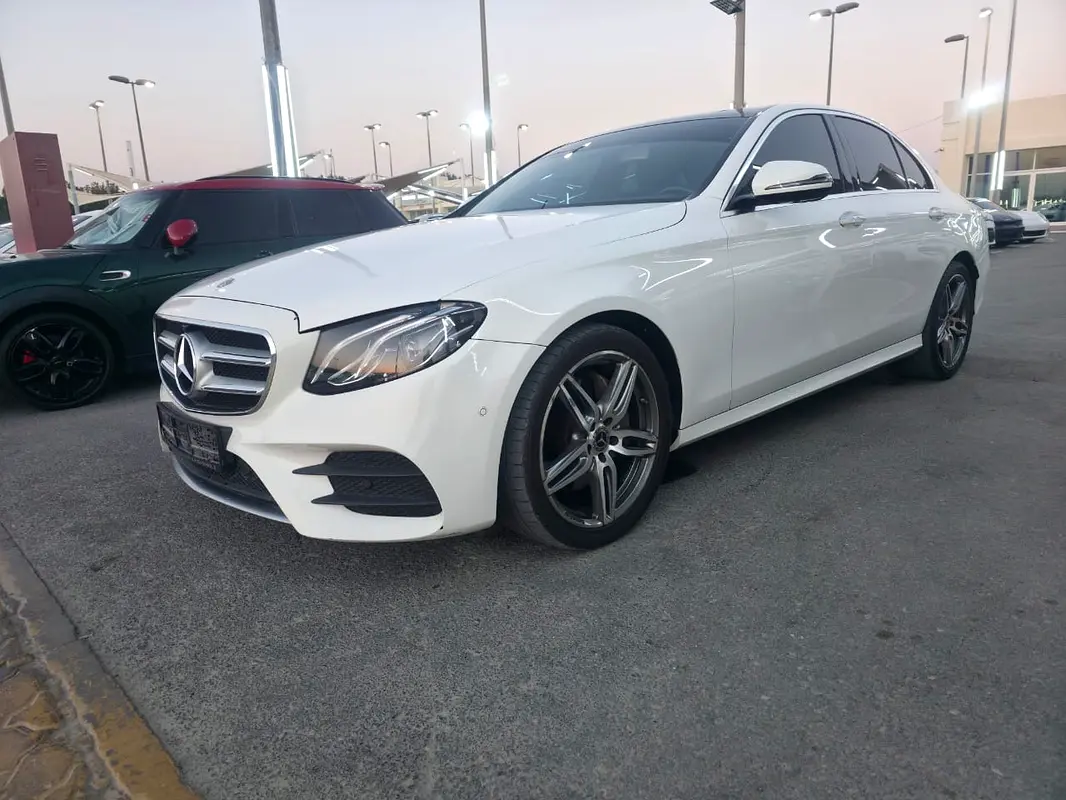 Mercedes-Benz E-Class 2019 — photo 1 of 18