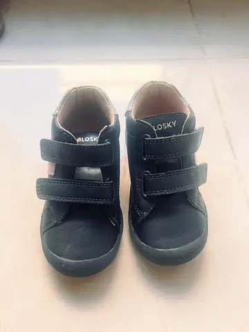 Pablosky barefoot-size 23