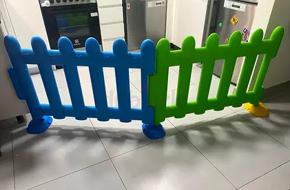 Colorful Plastic Baby Playpen / Safety Fence - very good Condition