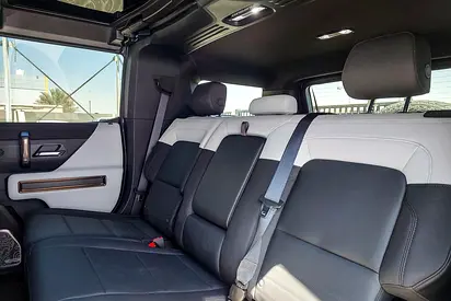 2025 GMC HUMMER — фото 12