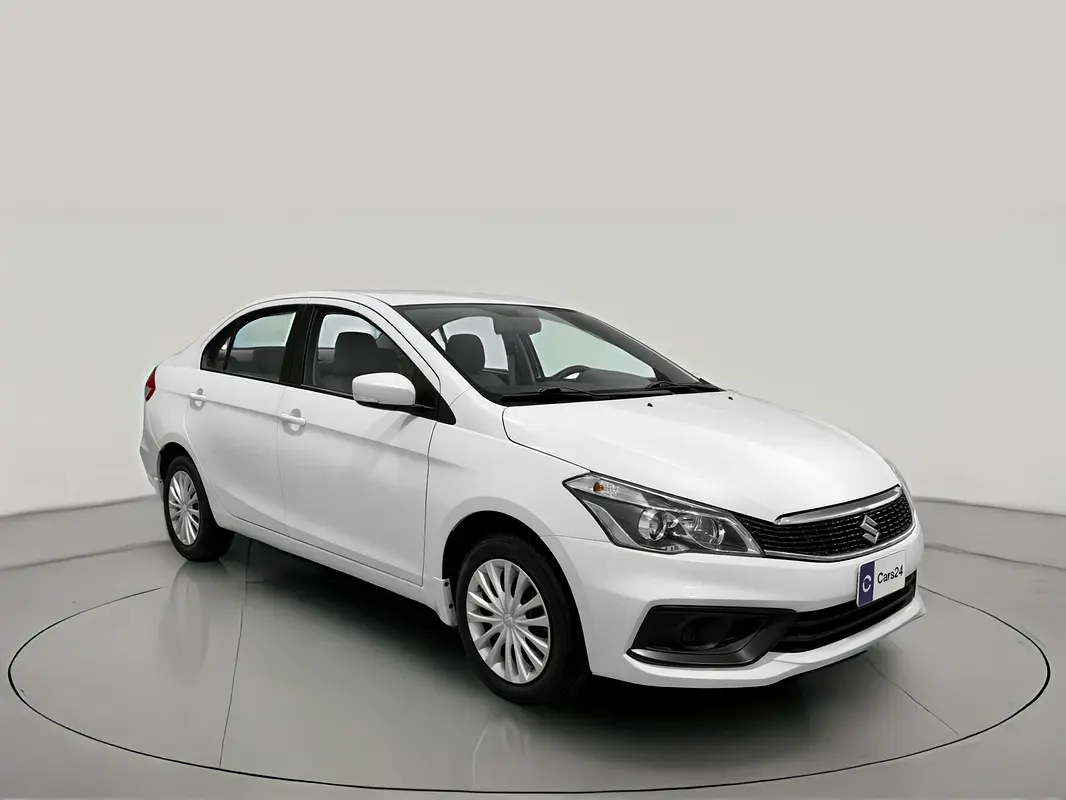 Suzuki Ciaz 2023 — photo 1 of 13