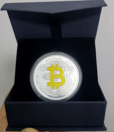 Special Edition PAMP Suisse Bitcoin collector coin, Issued by Niue, worldwide mintage of 3000 pieces