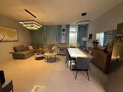 3 BR UPGRADED TH | CORNER UNIT | WITH TERRACE