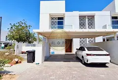 3 BEDS TOWNHOUSE | SPACIOUS LAYOUT | SINGLE ROW