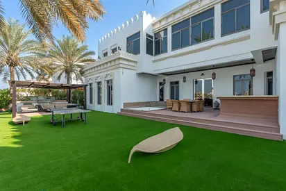 Sprawling Turnkey Palm Villa With Direct Beach Access