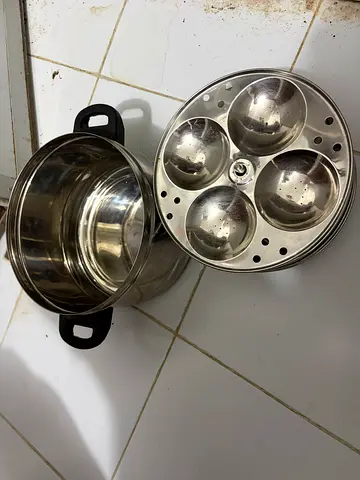 Stainless Steel Idli Steamer/Steamer Pot - Good Condition