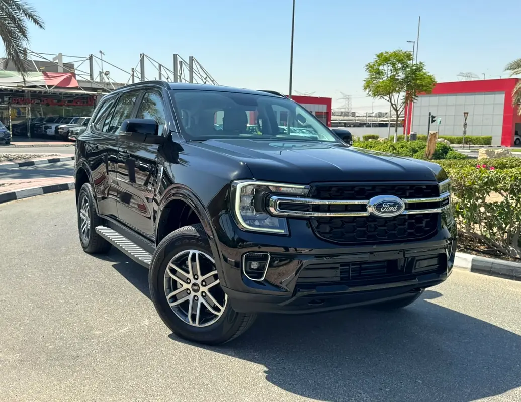 Ford Everest 2024 — photo 1 of 15