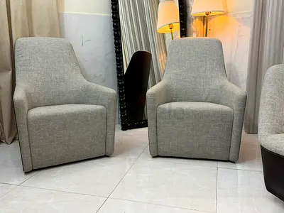 WALTER knoll Foster Armchairs