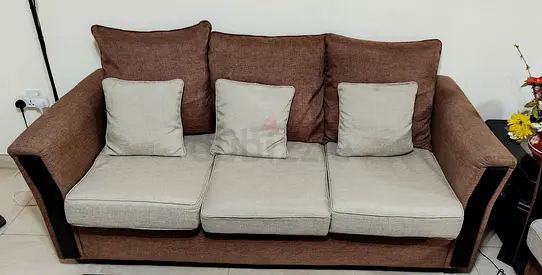 5-seater fabric sofa in good used condition with cushions and center table and side table