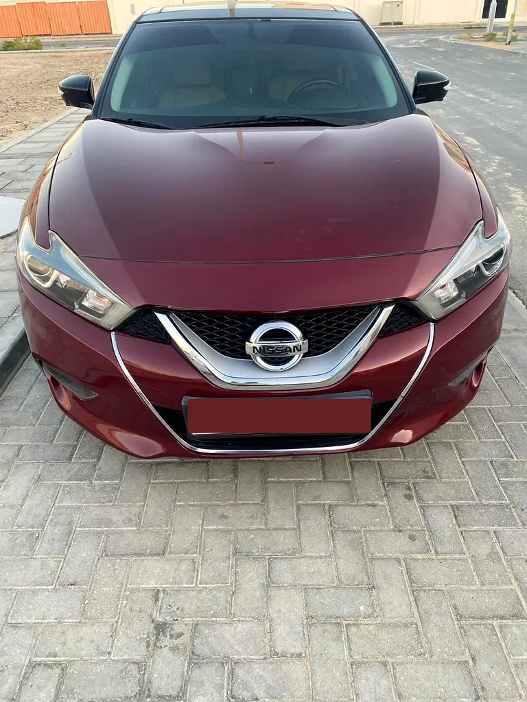Nissan Maxima 2017 — photo 1 of 12