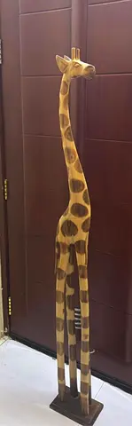 Handcrafted wooden giraffe statue-5 FEET