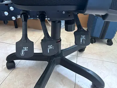 Ergonomic mesh office chair with adjustable height and armrests