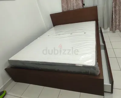 IKEA malam queen‑size bed (160 × 200 cm) with 2 storage drawers underneath and an IKEA mattress ✨