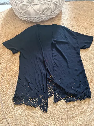 Black Short Sleeve kimono with Laser-Cut Hem - Size M
