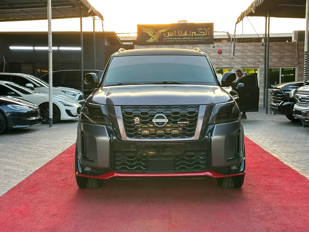 Nissan Patrol 2021 — photo 1 of 20