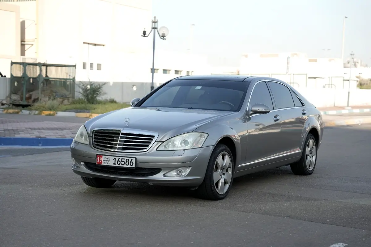 Mercedes-Benz S-Class 2006 — photo 1 of 13