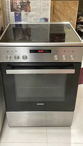 Siemens iQ300 Freestanding 4 Zones Electric Cooker, HK8Q3A150M (60 x 60 x 85 cm)