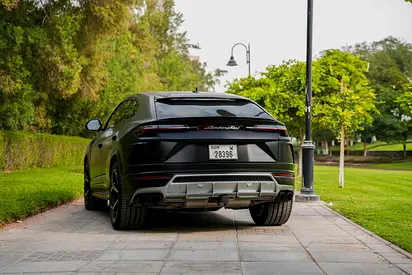 Drive Lamborghini Urus without deposit