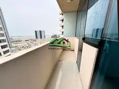 Hot Deal Spacious Layout High Floor Vacant Now