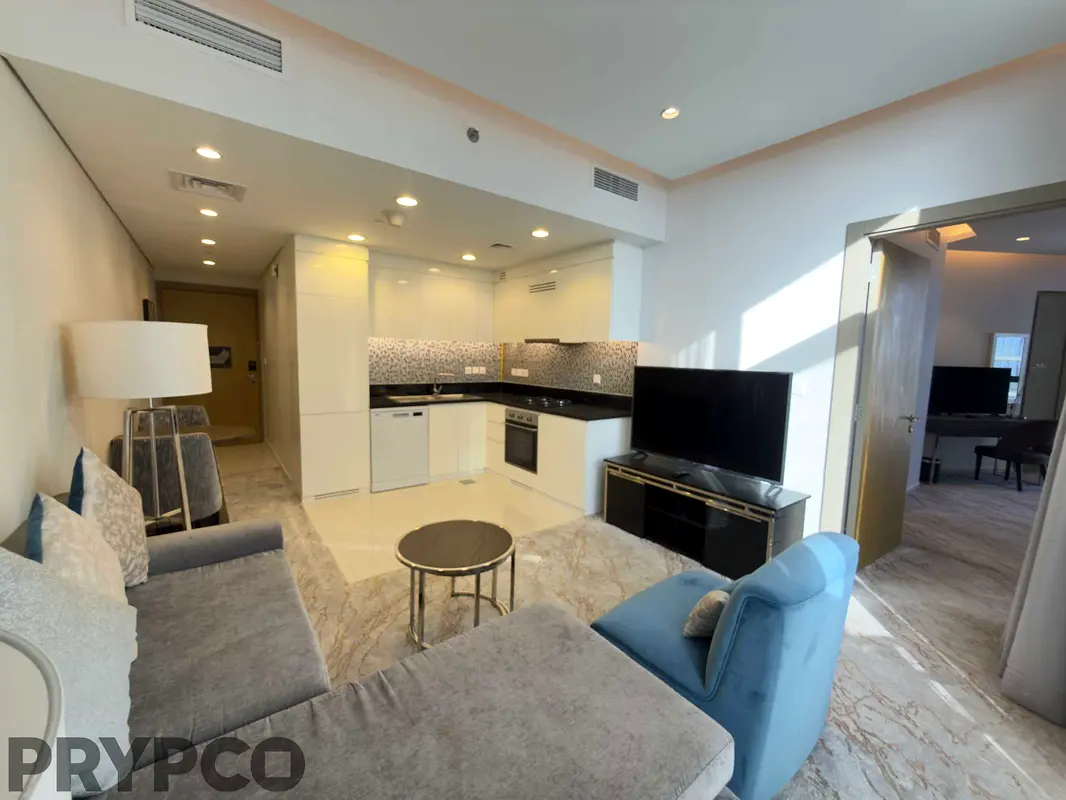 High floor 1BR | Vacant | City View