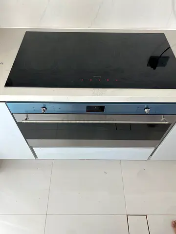 Smeg 90cm  built-in electric  oven and electric stove free delivery and warranty