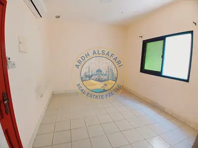 Prime Location big studio near to schools