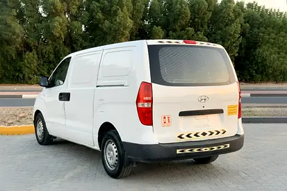 صورة 4 لـ 2013 Hyundai H1