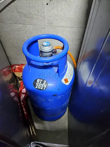 Blue LPG Gas Cylinder (25kg) - Good Condition