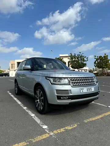 Pristine 2014 Land Rover Range Rover Vogue SE Supercharged | GCC Specs