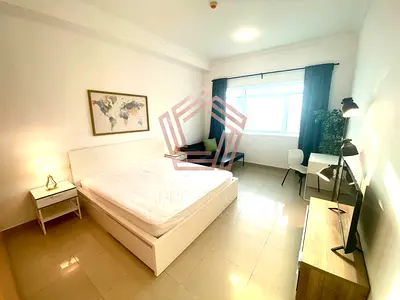 Separated Kitchen | High Floor | Skyline View