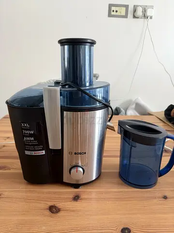 Bosch Electric Juice Extractor with Juice Jug - Good Working Condition