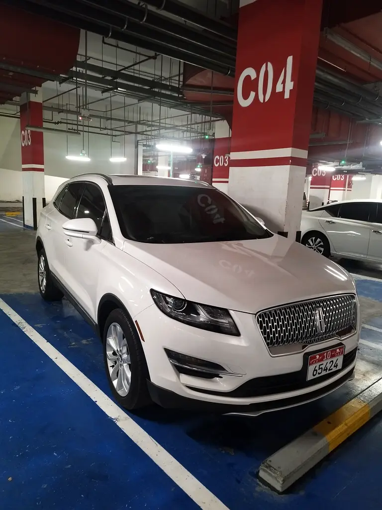Lincoln MKC 2019 — photo 1 of 15