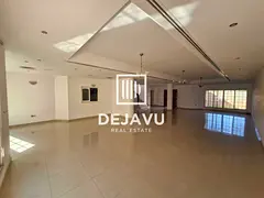 4 Bed Compound villa Private Garden Share Pool