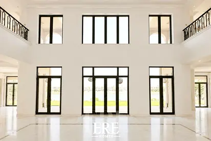 Palm | Beachfront Villa | 5 BR