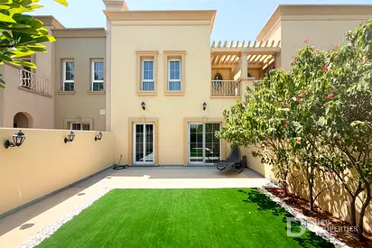 Upgraded Home | Fitted Kitchen | Landscaped Garden