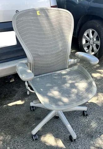 Herman Miller Aeron Office Chair Fully Options Good Condition