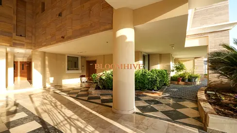 Spacious 3BR Plus Study Low Rise Small Building Close Kitchen