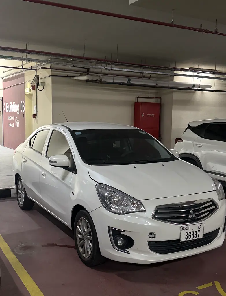 Mitsubishi Attrage 2020 — photo 1 of 11