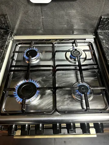 Used 4-Burner Stainless Steel Gas Hob with Oven Controls