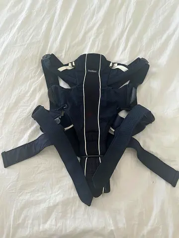 BabyBjörn Style Baby Carrier - Comfortable Front Carrier 3D Mesh in Navy