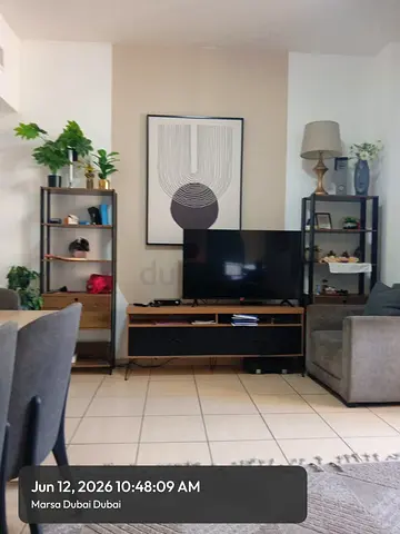 BED SPACE FOR MALE/FEMALE NEAR JBR-2 TRAM/DMCC METRO