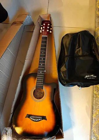 Mike Music 38-inch Acoustic Guitar with Bag,Strap,Stings,Winder (Sunburst)