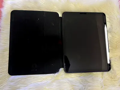 Apple Ipad Air 5th generation with Apple pencil 2nd generation