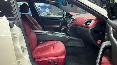 2015 Maserati GHIBLI photo 14
