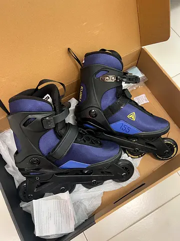 Roller blades