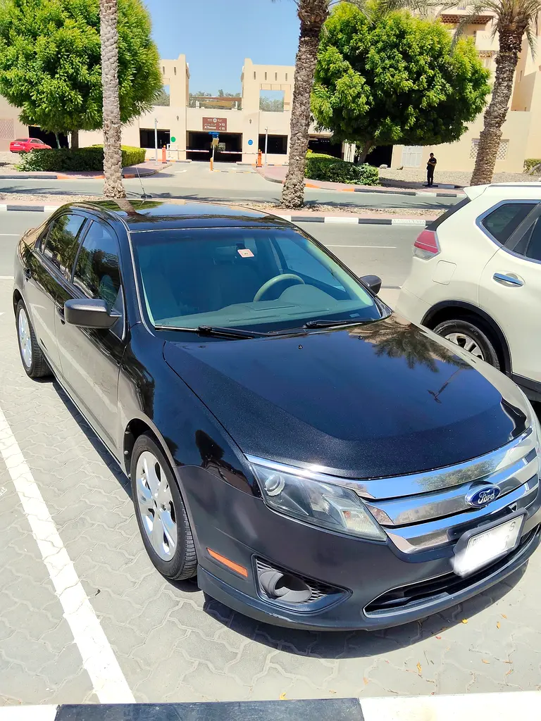 Ford Fusion 2012 — photo 1 of 8
